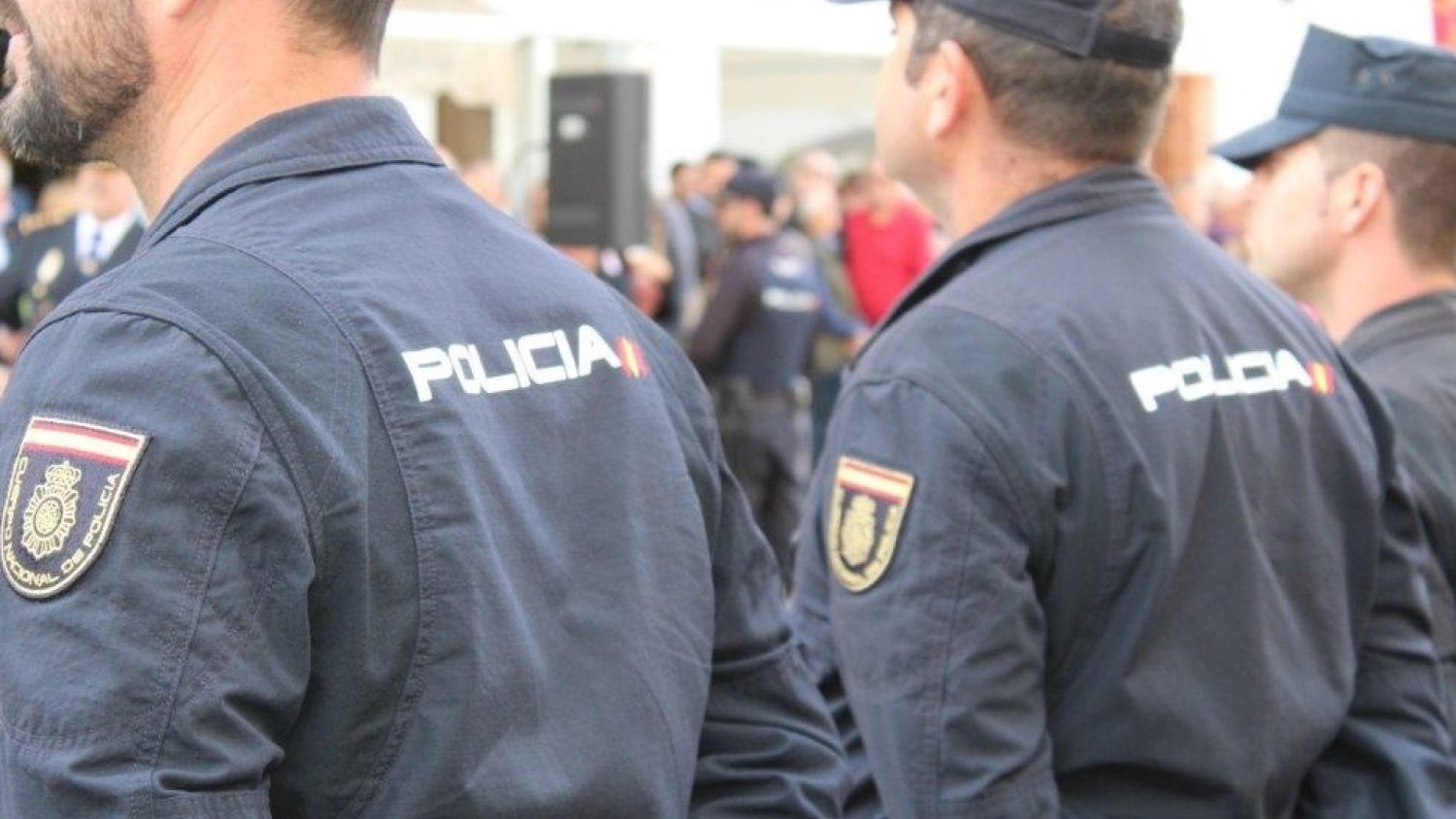 Detenido por tratar de agredir a dos médicos y una auxiliar de enfermería en un hospital de Málaga