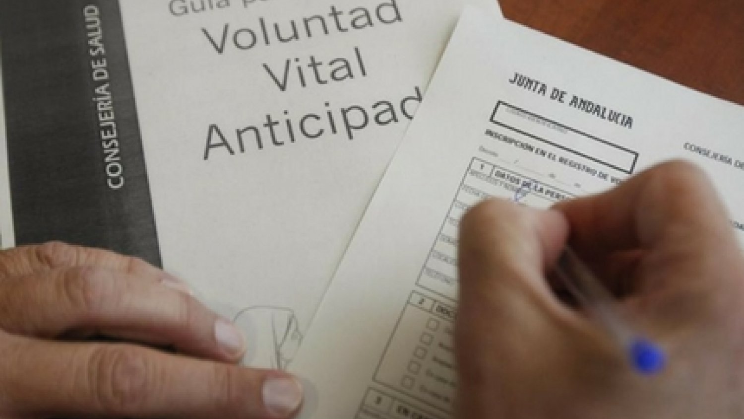 Un total de 899 personas escriben su Voluntad Vital Anticipada en Málaga durante el pasado año