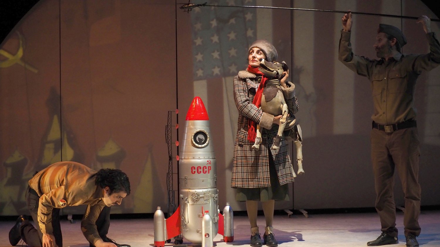 La perrita Laika aterriza en el Teatro Cánovas este fin de semana de la mano de la compañía Xirriquiteula
