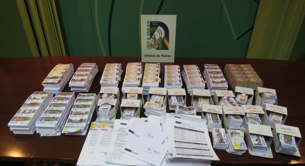 Intervenidos más de 50.000 boletos de lotería ilegal en Málaga y Cádiz por valor de 83.000 euros