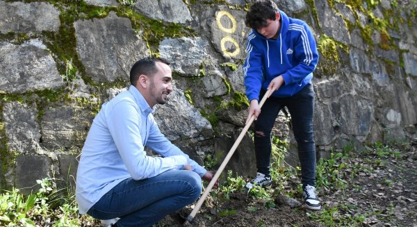 Economía hace posible la retirada de 152 kilos de residuos de plásticos en la comarca del Genal