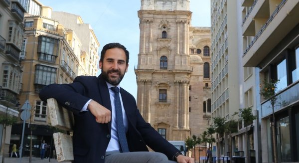 El PSOE exige a De la Torre que convoque 