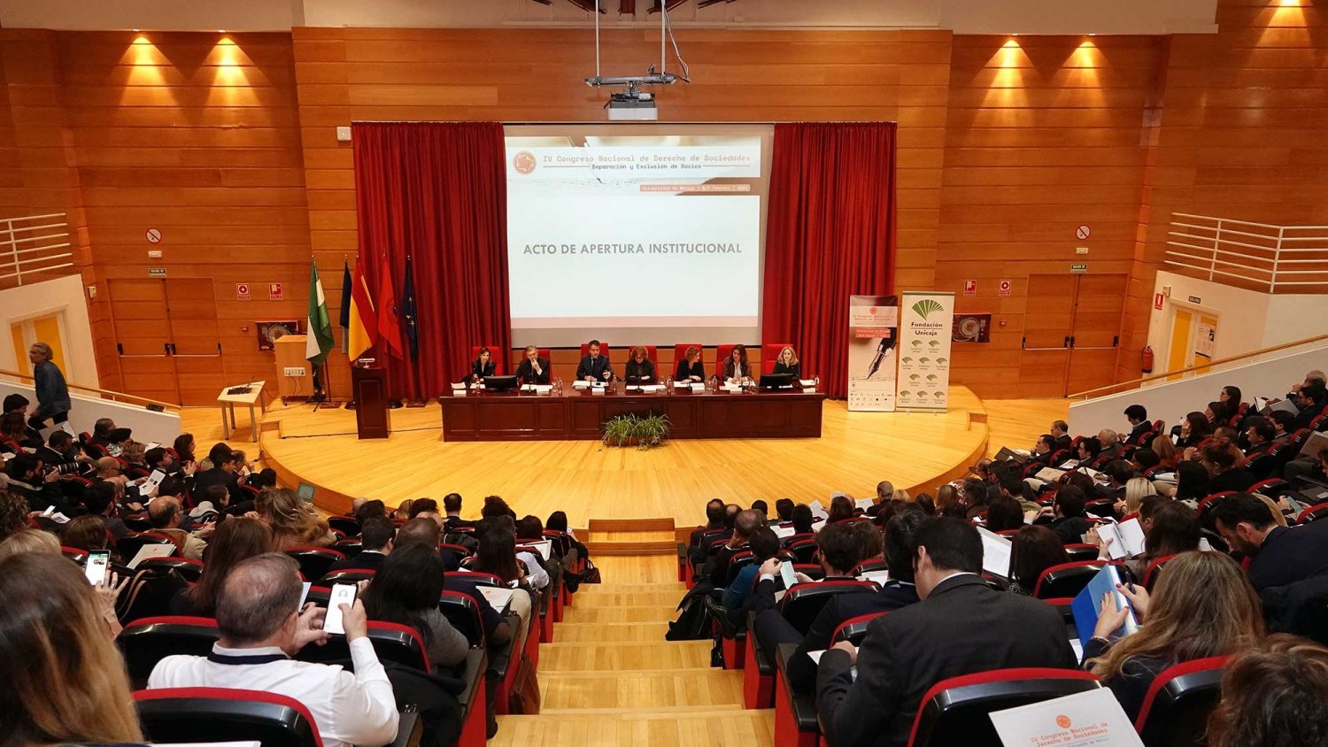 Unos 500 expertos debaten en la Universidad de Málaga sobre Derecho de Sociedades