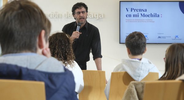 La V Edición de Prensa en mochila: Un encuentro entre Emilio Morenatti y el colegio García Lorca
