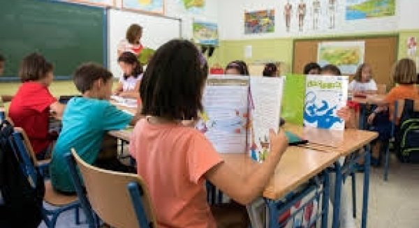 Educación destinará el próximo curso más de 90 millones al programa de gratuidad de libros de texto