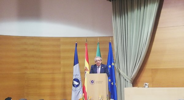 El rector de la UMA apuesta por la educación superior como la única esperanza de futuro de la sociedad