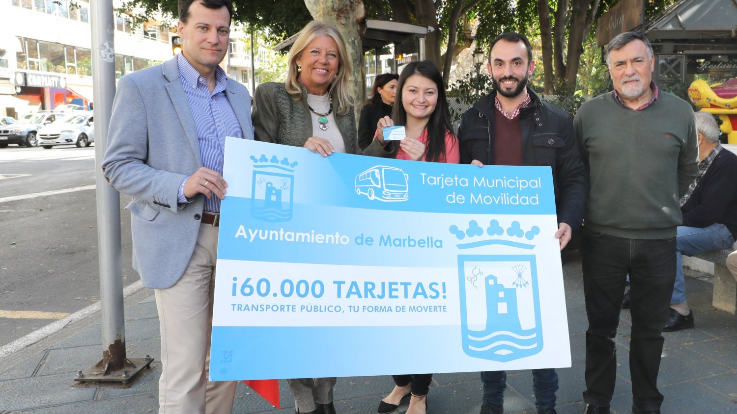 Marbella aumenta en 1,2 millones los viajeros del transporte urbano gracias a la tarjeta gratuita
