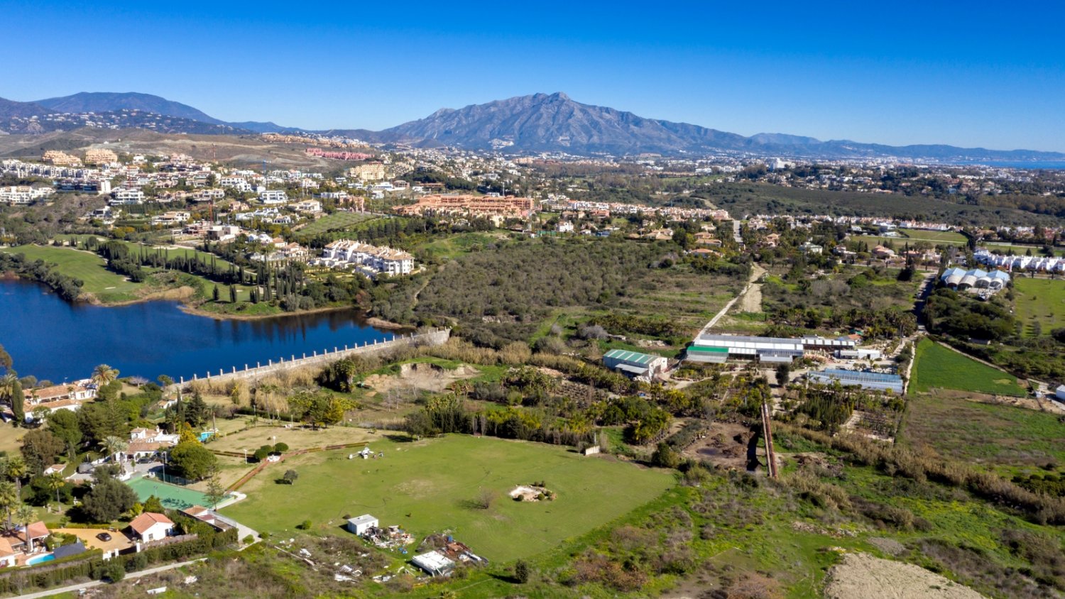 Estepona Impulsa la construcción de un puente que unirá Cancelada con la zona de Bel- Air