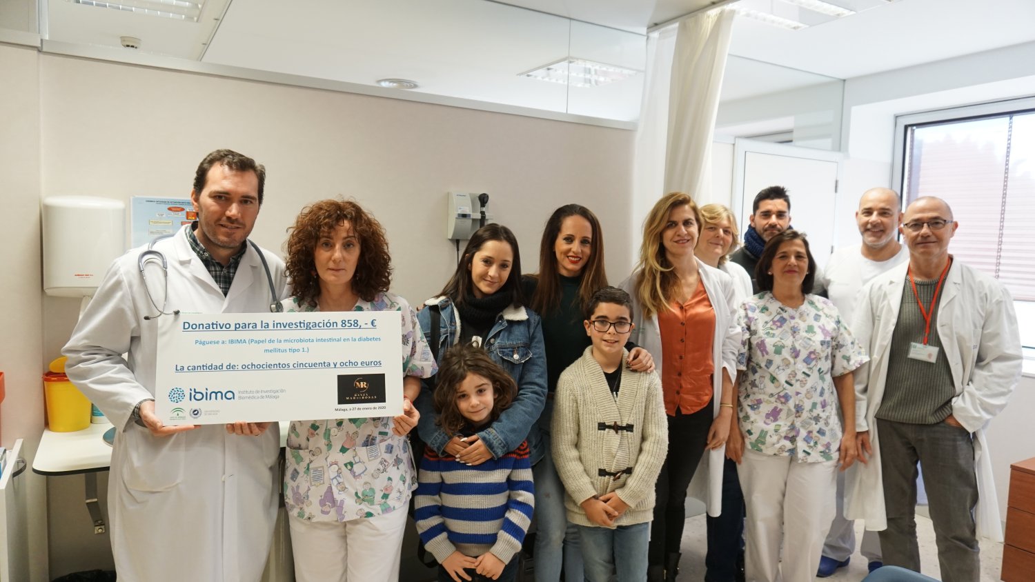 Una escuela de danza de Alhaurín de la Torre dona 858 euros a IBIMA para investigar la diabetes en niños