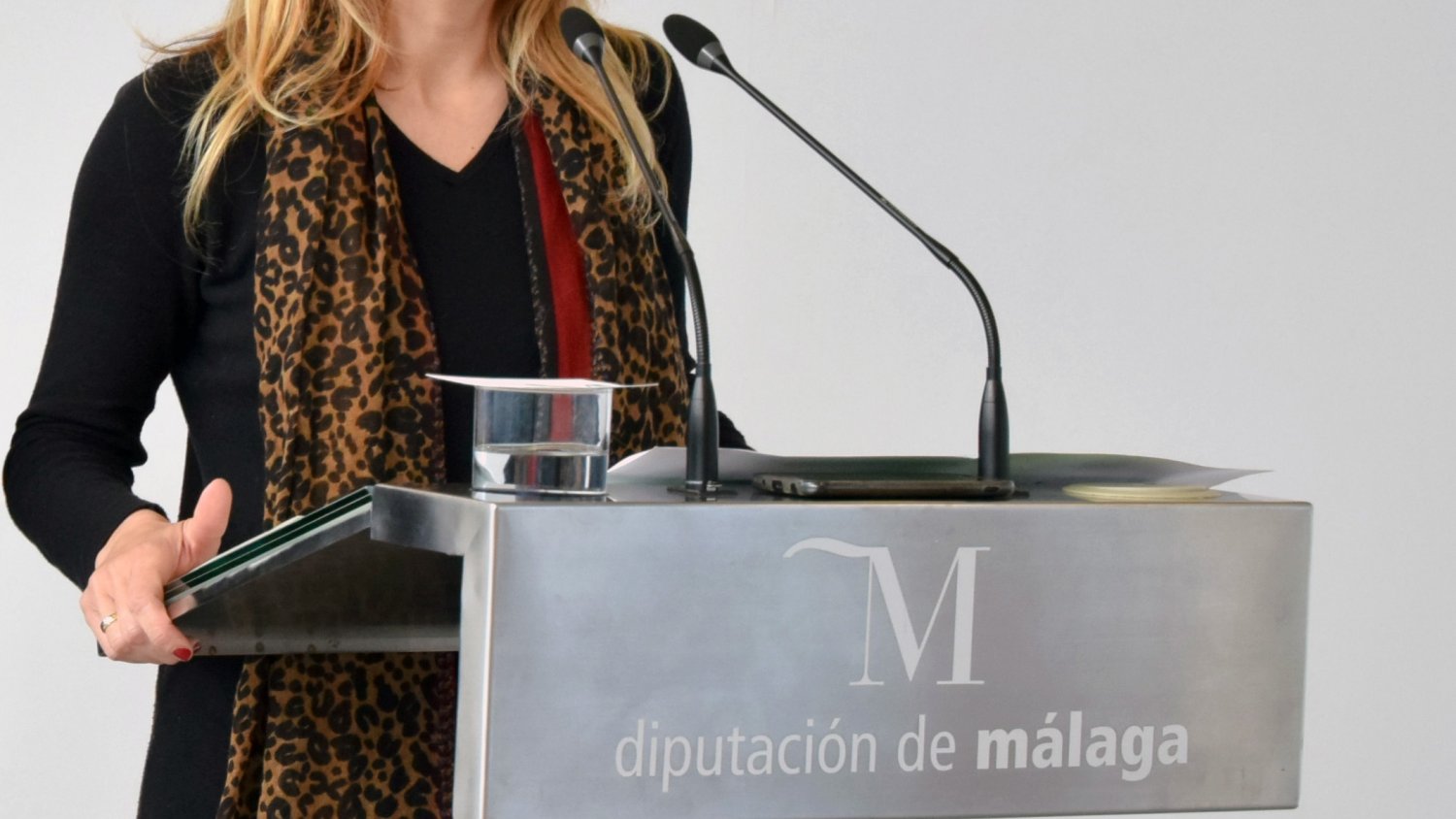 El PSOE denuncia que PP y Cs no pagan el dinero que adeuda la Diputación para arreglar los caminos rurales