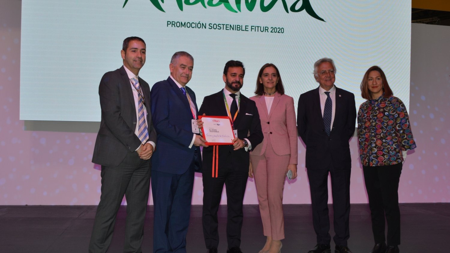 Andalucía recibe en Fitur el premio al expositor sostenible por su apuesta por la reducción del impacto ambiental
