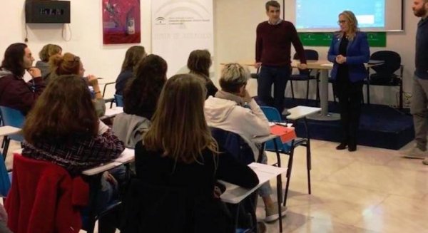 Arrancan las jornadas de plan de empresa Proyecto Lunar Málaga en el IAJ