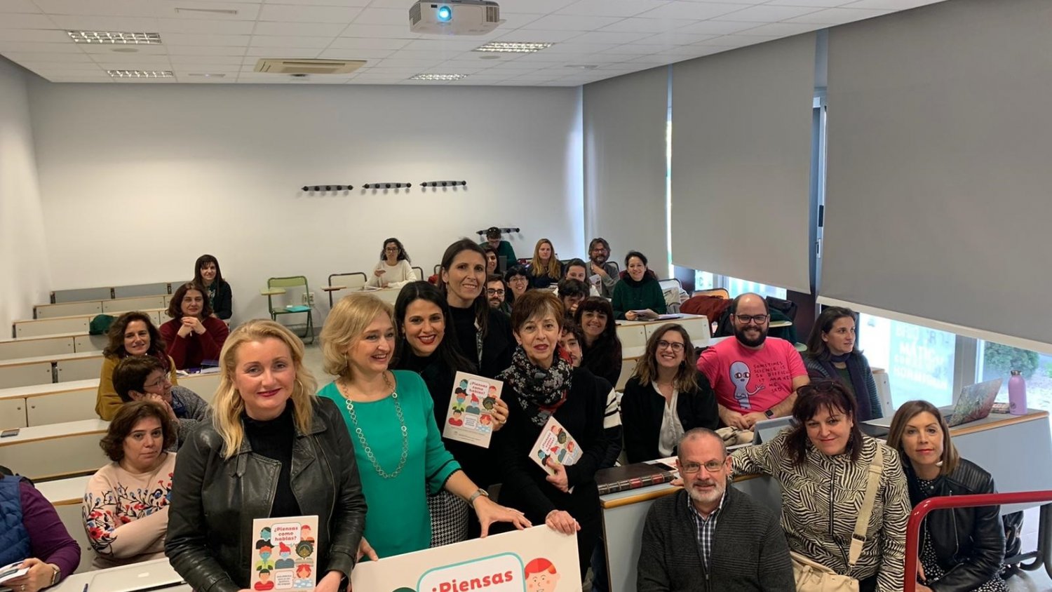 Elaboran una guía para enseñar el uso igualitario del lenguaje en los centros escolares de Andalucía