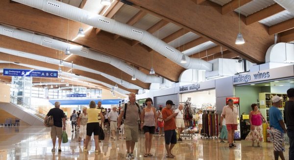 La Estación Marítima de Málaga recibe durante el 2019 un 12% más de pasajeros que en 2018