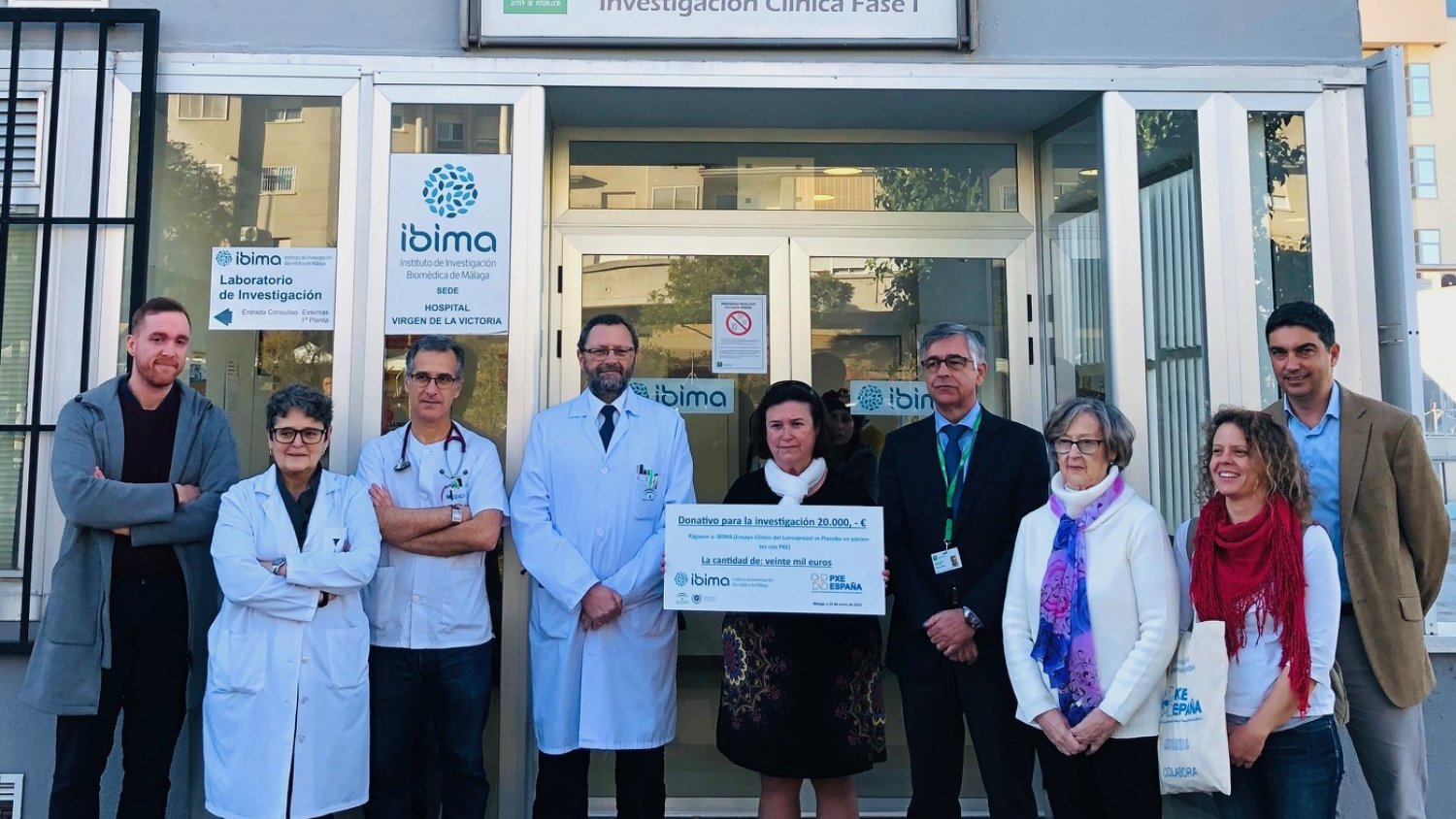 La Asociación Española de enfermos por pseudoxantoma elástico dona 20.000 euros a IBIMA