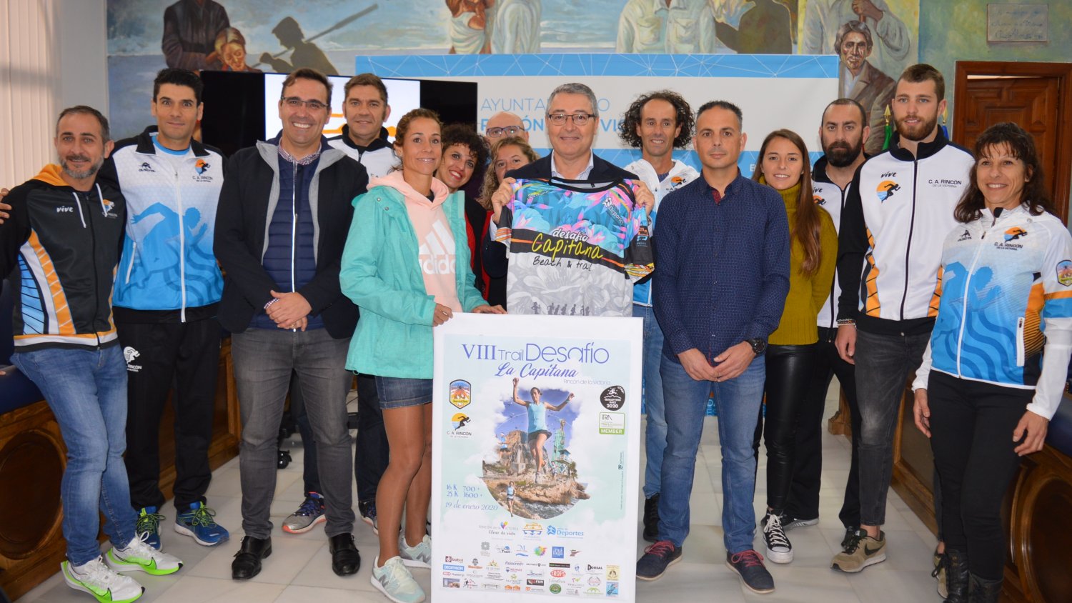El VIII Desafío La Capitana bate el récord de participación con 1.100 atletas en Rincón de la Victoria