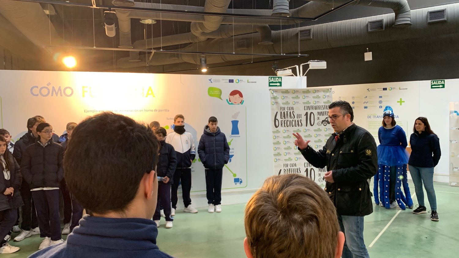 Más de 6.000 escolares participan en talleres para fomentar el reciclaje de envases, papel y vidrio
