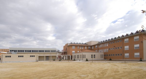 Un menor le clava unas tijeras en el cuello a un compañero en un instituto de Campillos
