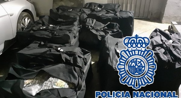 Incautan 173 kilos de marihuana tras interceptar una furgoneta que rebasaba la velocidad permitida