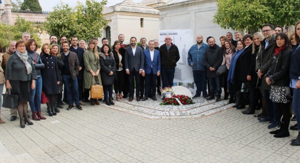 El PSOE de Málaga reivindica la figura de su fundador, Rafael Salinas, en el 101º aniversario de su muerte