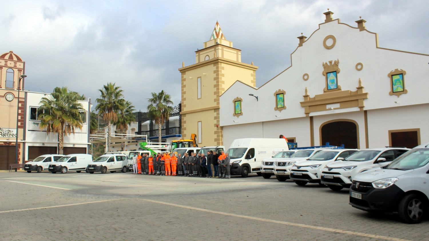 Estepona amplía la flota de brigadas operativas con 16 nuevos vehículos