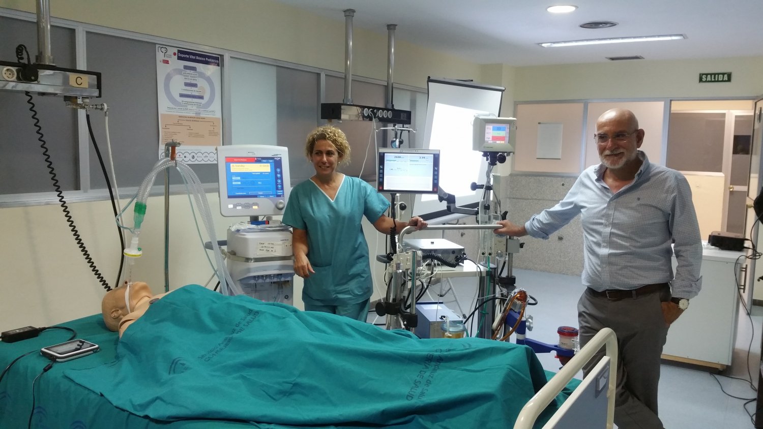 Profesionales del Hospital Regional de Málaga se forman en técnicas de soporte extracorpóreo