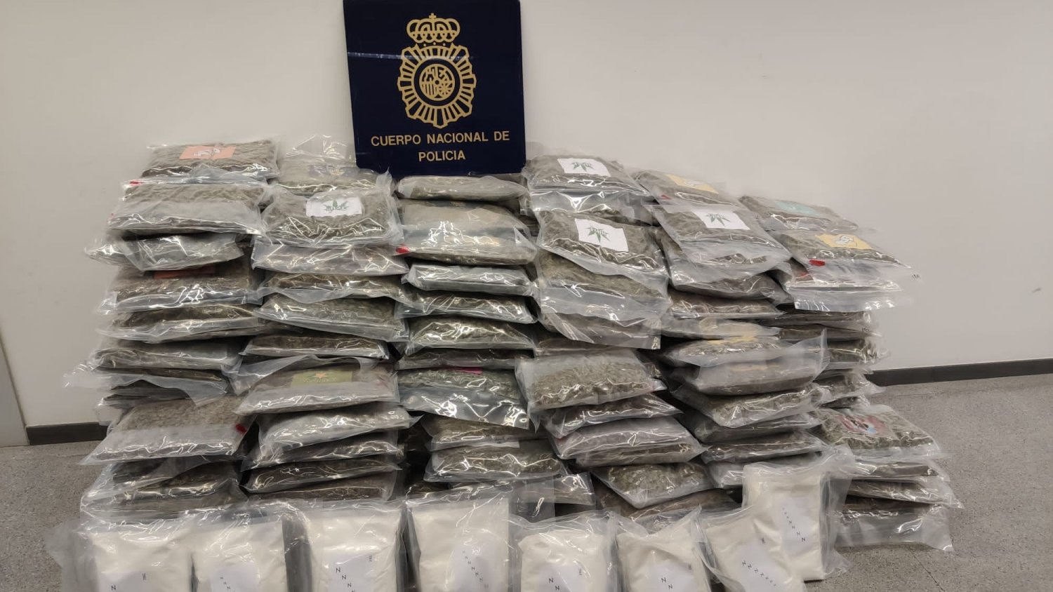 Desmantelada una organización criminal internacional con ramificación en Málaga que enviaba droga oculta en palés de bebidas