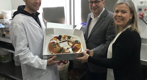 Vélez-Málaga repartirá entre sus vecinos 5.000 raciones gratuitas del roscón de Reyes