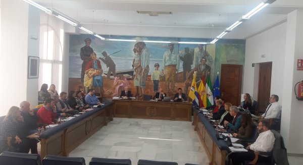 Aprueban impulsar un tren ligero que conectaría el Rincón de la Victoria con Málaga
