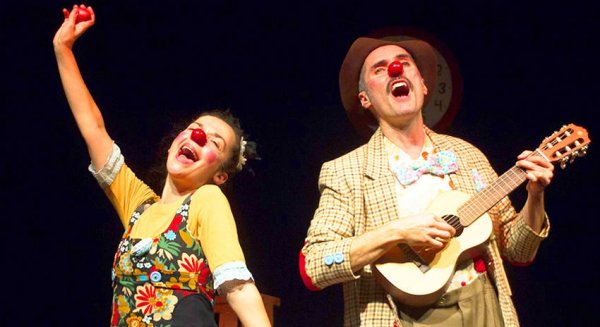 Petit Teatro llega al Teatro Cánovas para poner humor a las navidades con el montaje 'Con mucho clown'