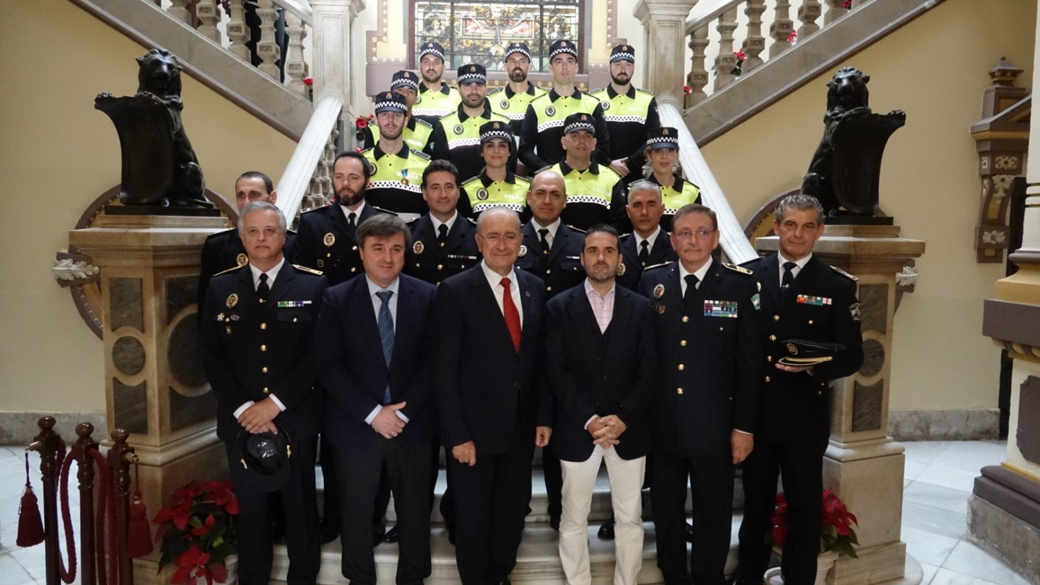 La Policía de Málaga incorpora 10 nuevos agentes tras tomar posesión como funcionarios públicos