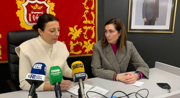 Ronda reparte un total de 427 cheques de comida, juguetes y menús de Navidad a familias vulnerables