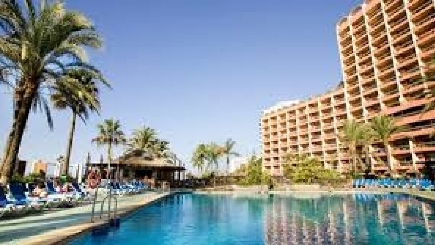 La cifra de viajeros hoteleros en Málaga crece hasta noviembre un 2,6% y supera los 1,3 millones