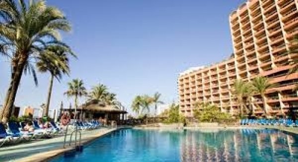 La cifra de viajeros hoteleros en Málaga crece hasta noviembre un 2,6% y supera los 1,3 millones