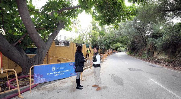 Marbella ejecuta obras en la urbanización Río Real para mejorar la accesibilidad y la seguridad vial