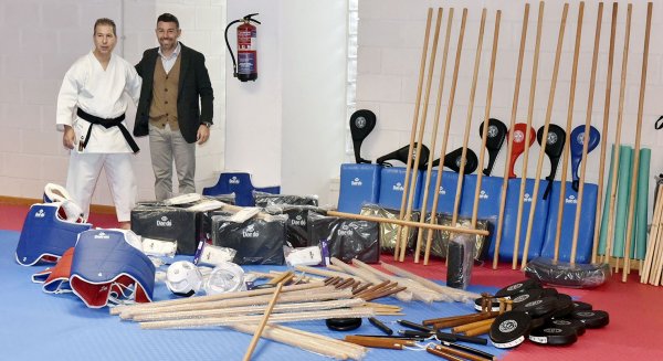 El Área de Deportes de Antequera impulsa la Escuela Municipal de Kárate mediante una inversión de 10.000 euros