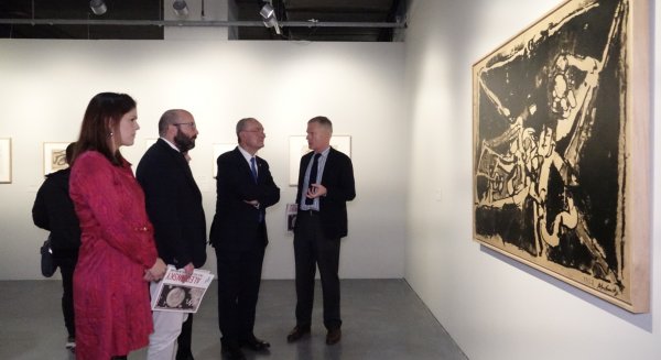 Una exposición en el Centre Pompidou repasa los setenta años de trabajos del pintor y grabador Alechinsky