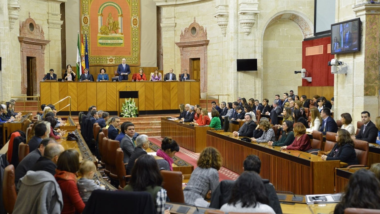 La Consejería de Fomento plantea zonas donde prohibir a las VTC captar viajeros y estacionar