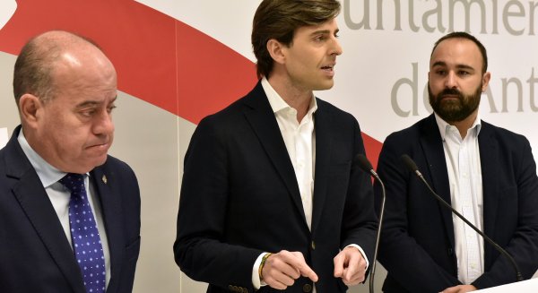 Montesinos exige celeridad en la puesta en marcha del nuevo cuartel de la Guardia Civil de Antequera