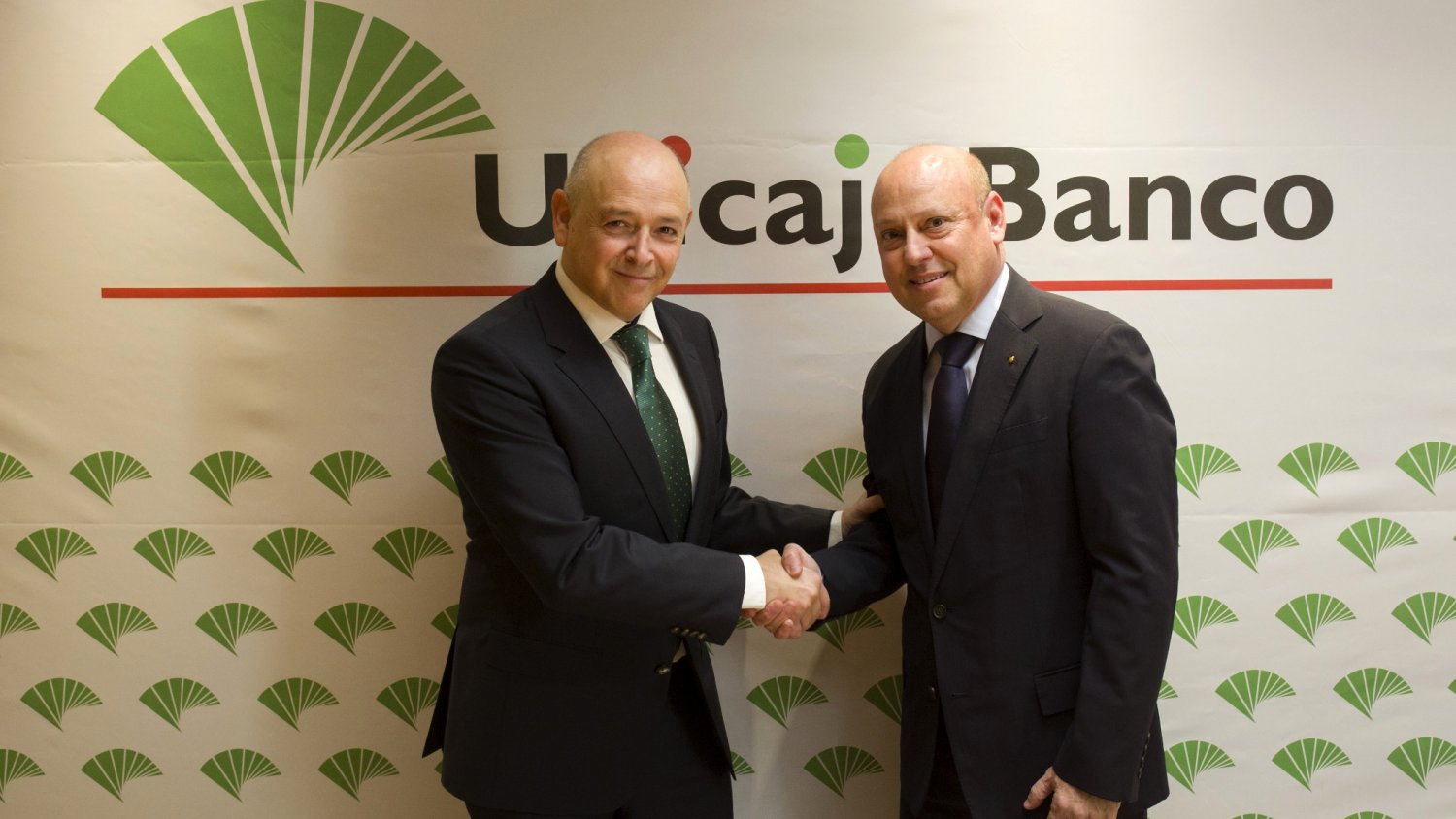 Unicaja Banco y La Gota Roja de Málaga trabajarán para concienciar a los jóvenes de la necesidad de donar sangre