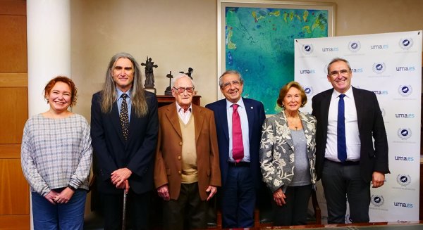 Nace el Premio de Periodismo Radiofónico 'Guillermo Jiménez Smerdou'