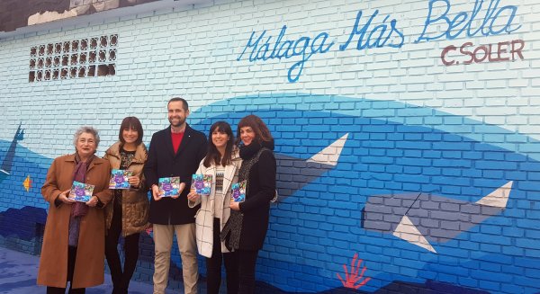Málaga suma un nuevo mural del programa 'Málaga más bella' junto a un parque infantil en Huelin