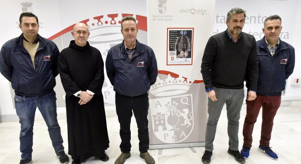 Radio Taxi Antequera ofrecerá transporte gratuito a cincuenta internos de las residencias de San Juan de Dios y La Vega para ver el alumbrado navideño