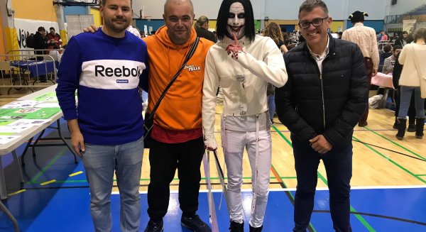Más de 1.300 personas asisten al primer salón del manga celebrado en Vélez-Málaga