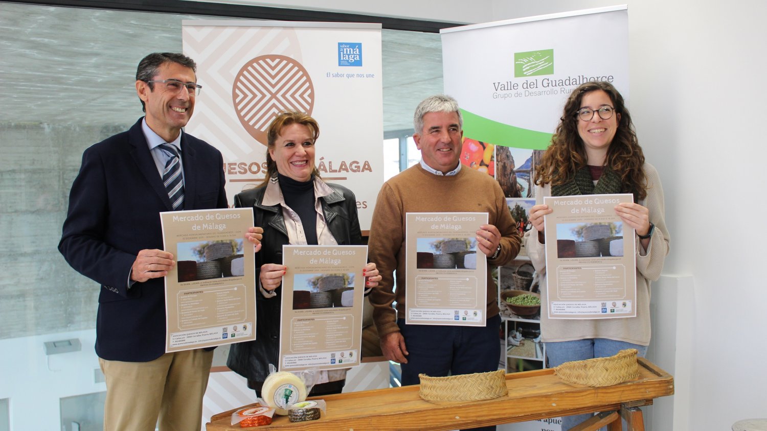 Queserías artesanas se dan cita este domingo en el Mercado de Quesos Artesanos de Málaga de Coín