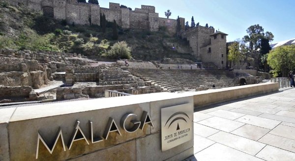 El Museo de Málaga y el Teatro Romano organizan visitas guiadas y talleres familiares para disfrutar la Navidad