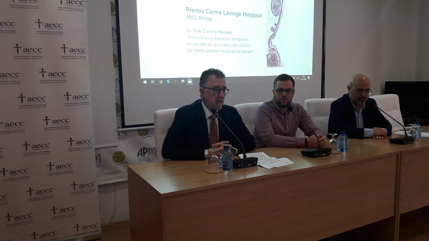 La AECC destina el Premio Carmen Lavigne Hinojosa a financiar en Málaga un proyecto de investigación de cáncer de mama