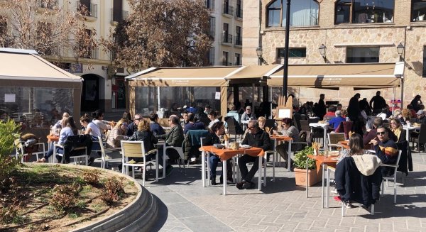 Antequera abre el plazo de solicitud para la exención de las tasas por terrazas en suelos de uso público
