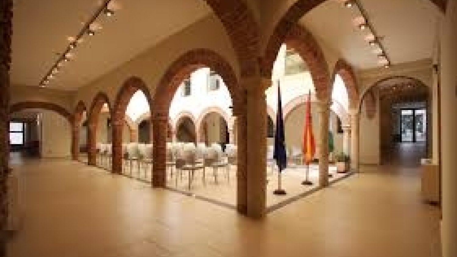 El Hospital Real de la Misericordia de Marbella acoge este sábado la presentación del libro ‘Esos días azules’