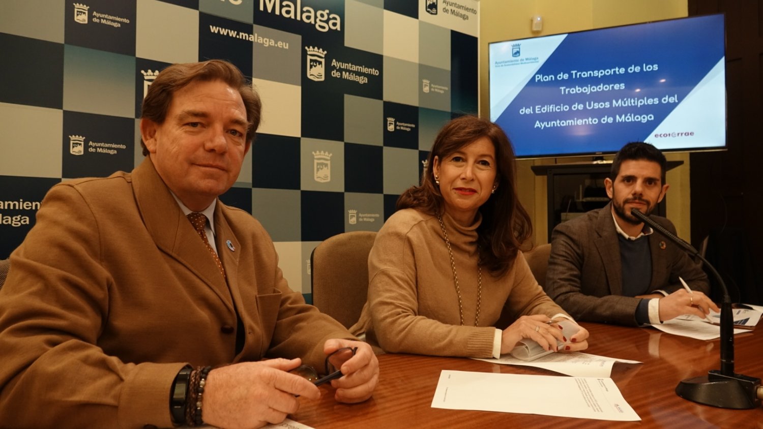 El Ayuntamiento desarrolla el I Plan de Transporte de Trabajadores del edificio de Usos Múltiples de Málaga